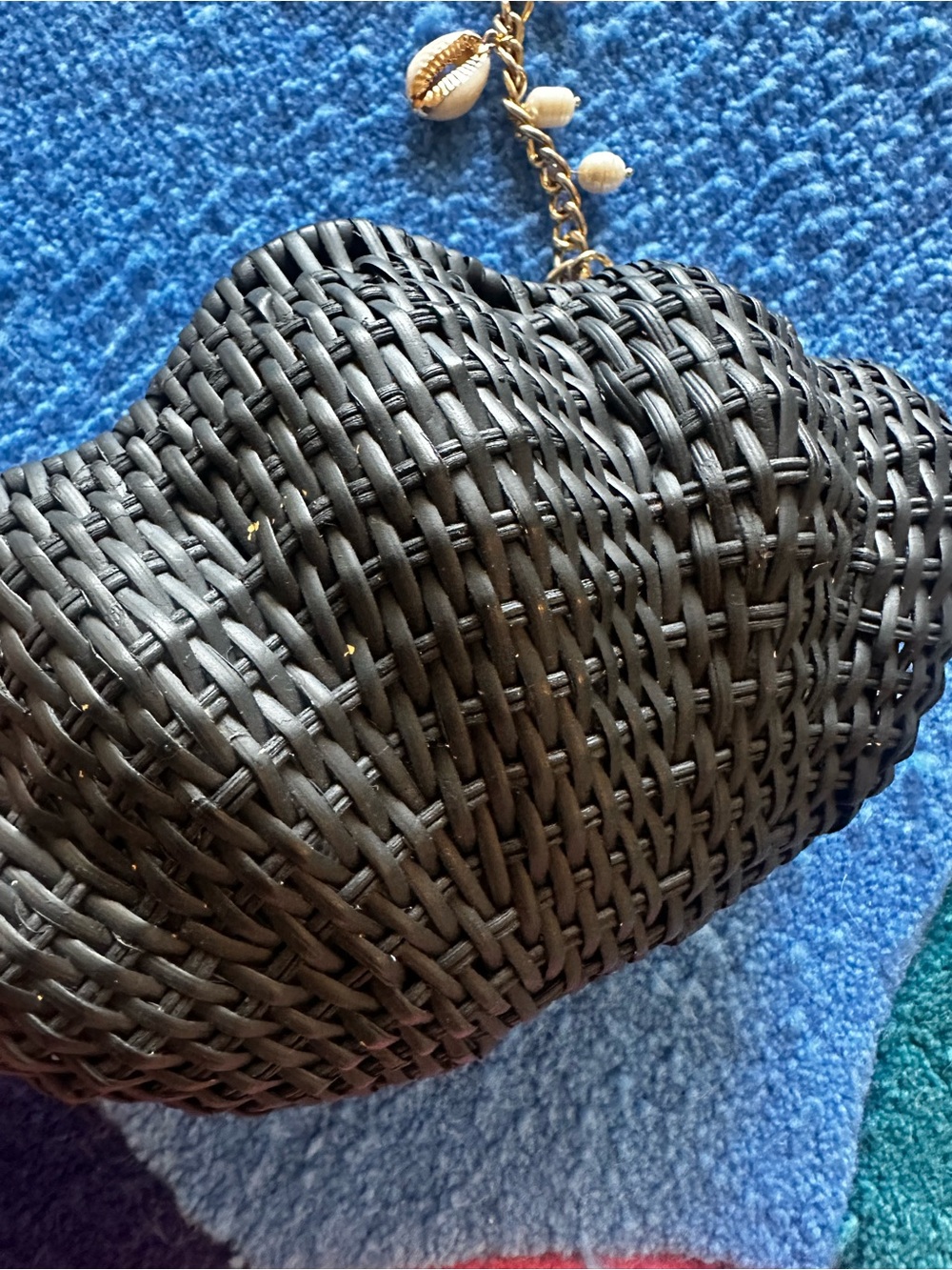 Black Woven Shell Crossbody Bag with Gold Shell-Accent Chain - Picture 2 of 7